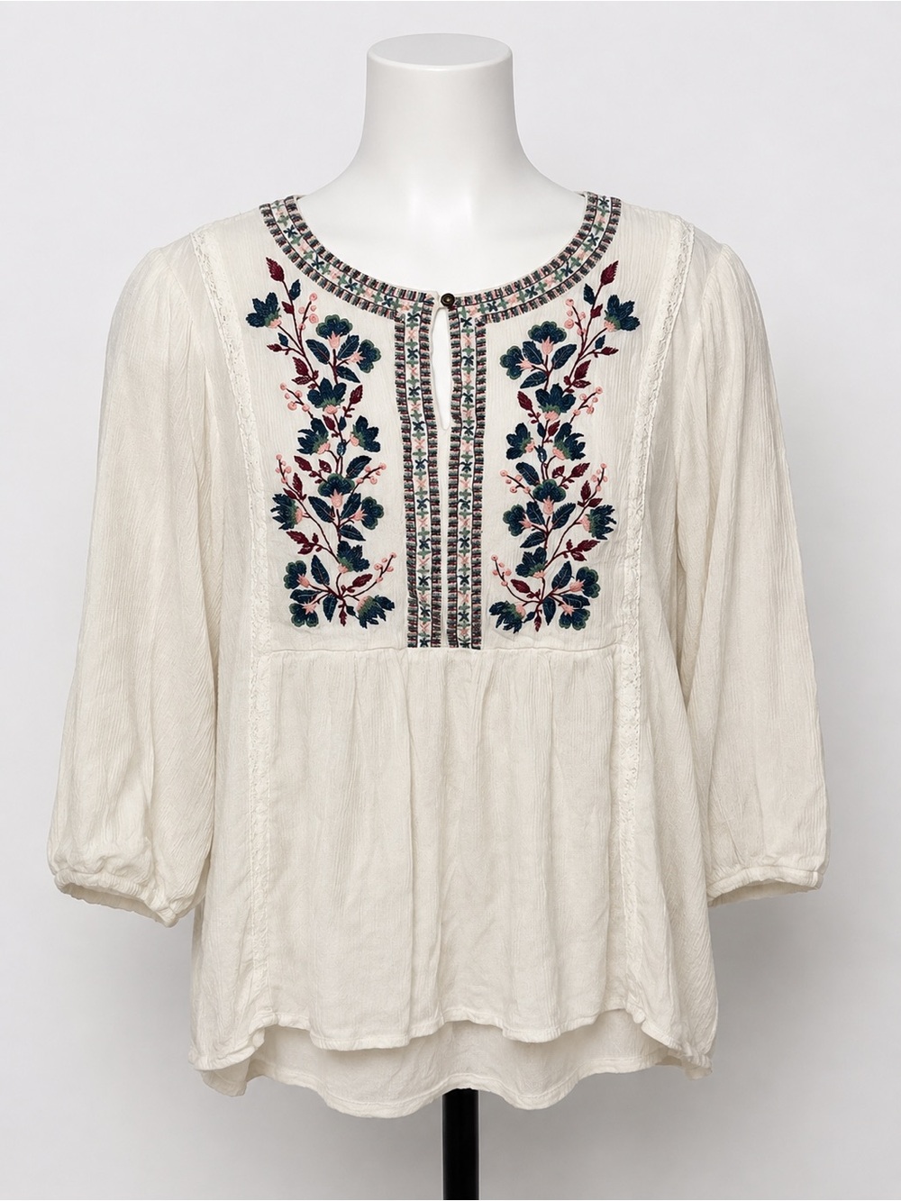 Nurture by Westbound XL Boho Embroidered Floral Peasant Blouse Ivory 3/4 Sleeve